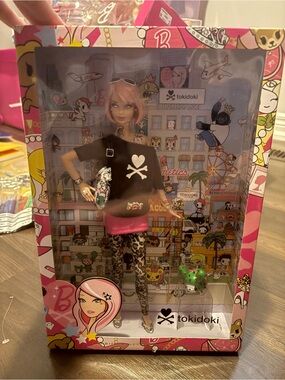 tokidoki Barbie Collector Doll — Hot Pink Graphic Packaging